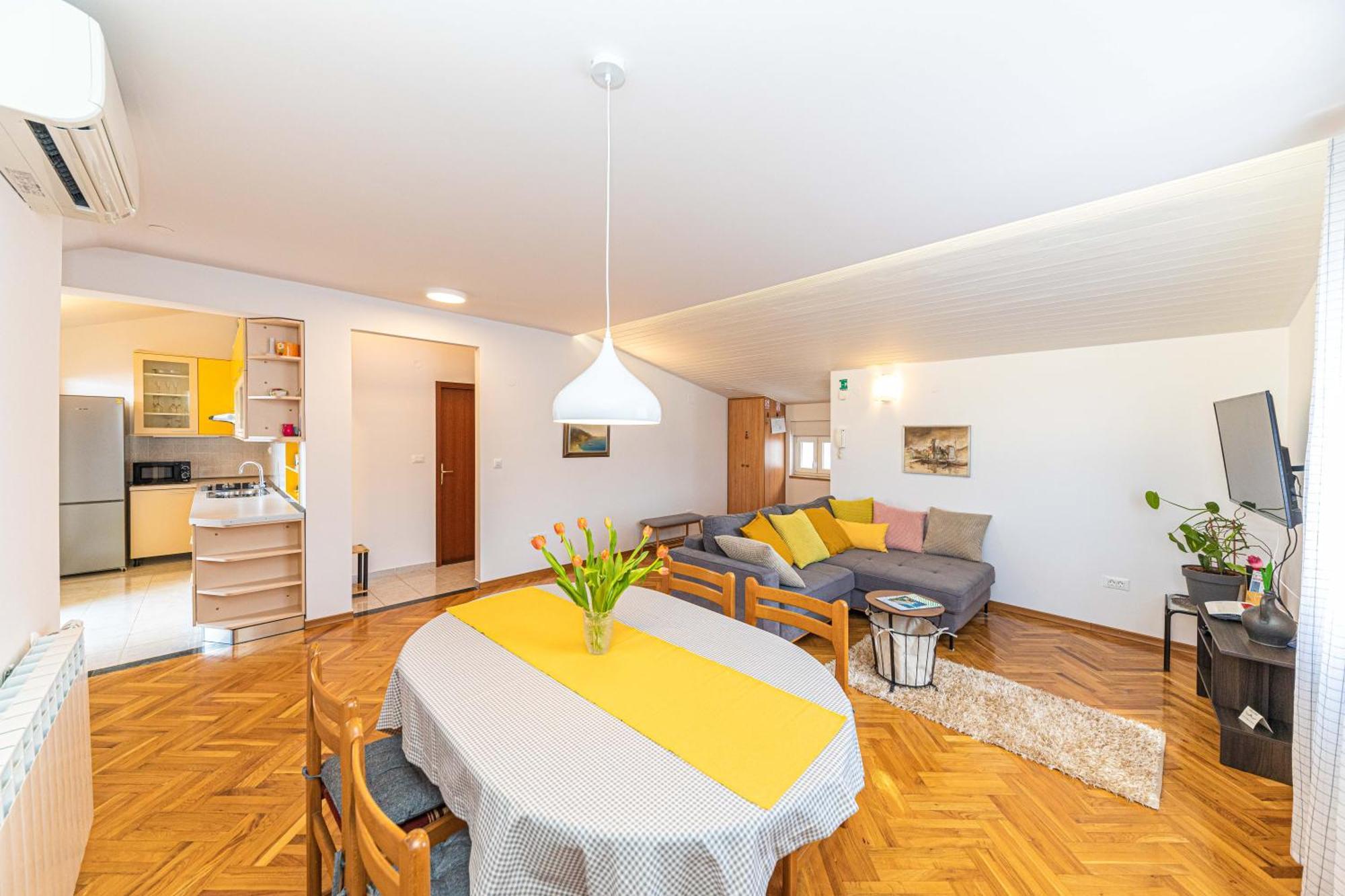 Apartments Iskra Stobreč Eksteriør billede